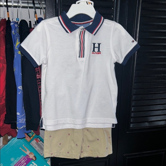 Tommy Hilfiger Kids Polo Shirt with Navy Accent
SHORTS - Picture 1 of 5